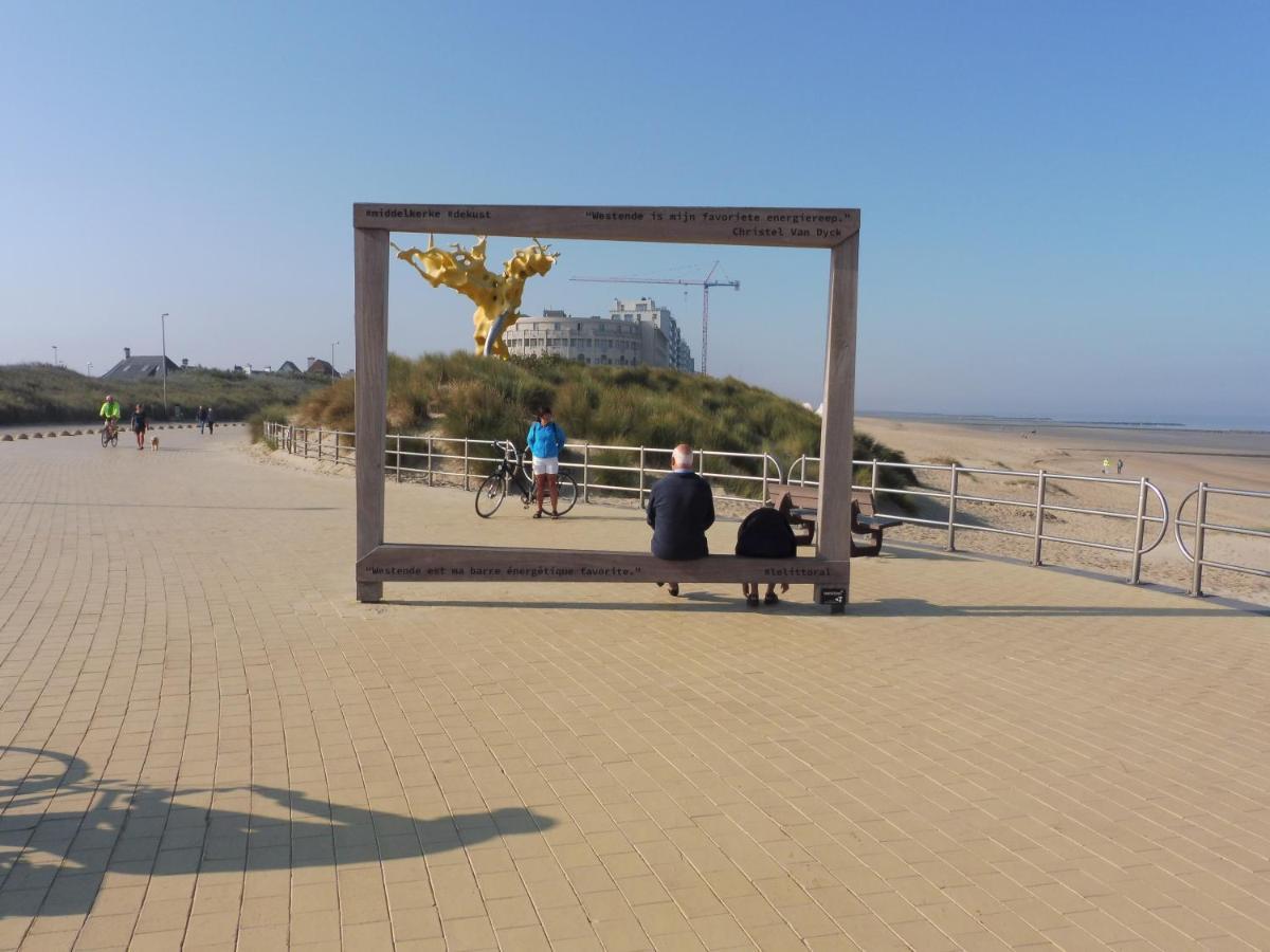 Studio On The Beach With Sea View Middelkerke Buitenkant foto