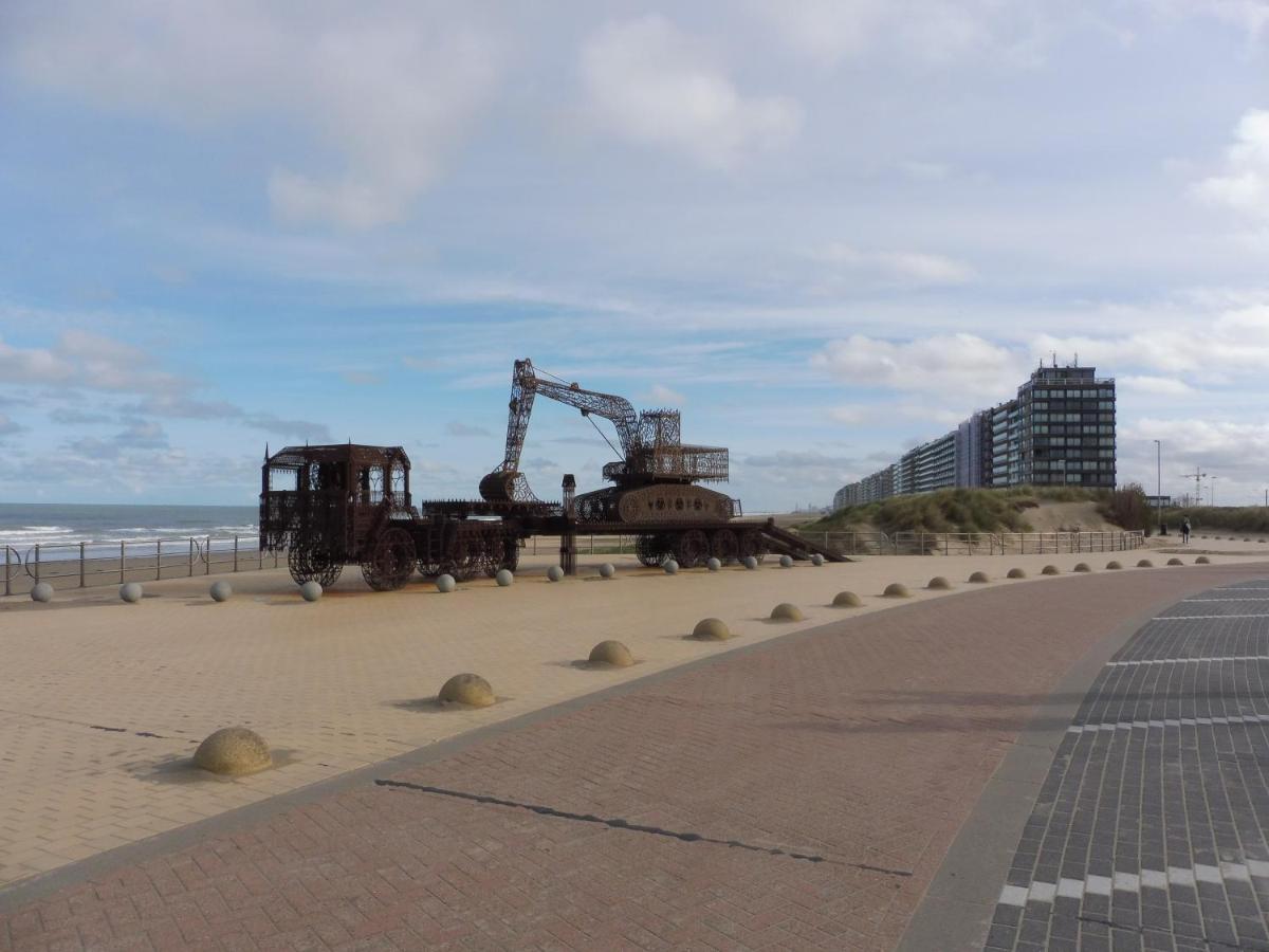 Studio On The Beach With Sea View Middelkerke Buitenkant foto