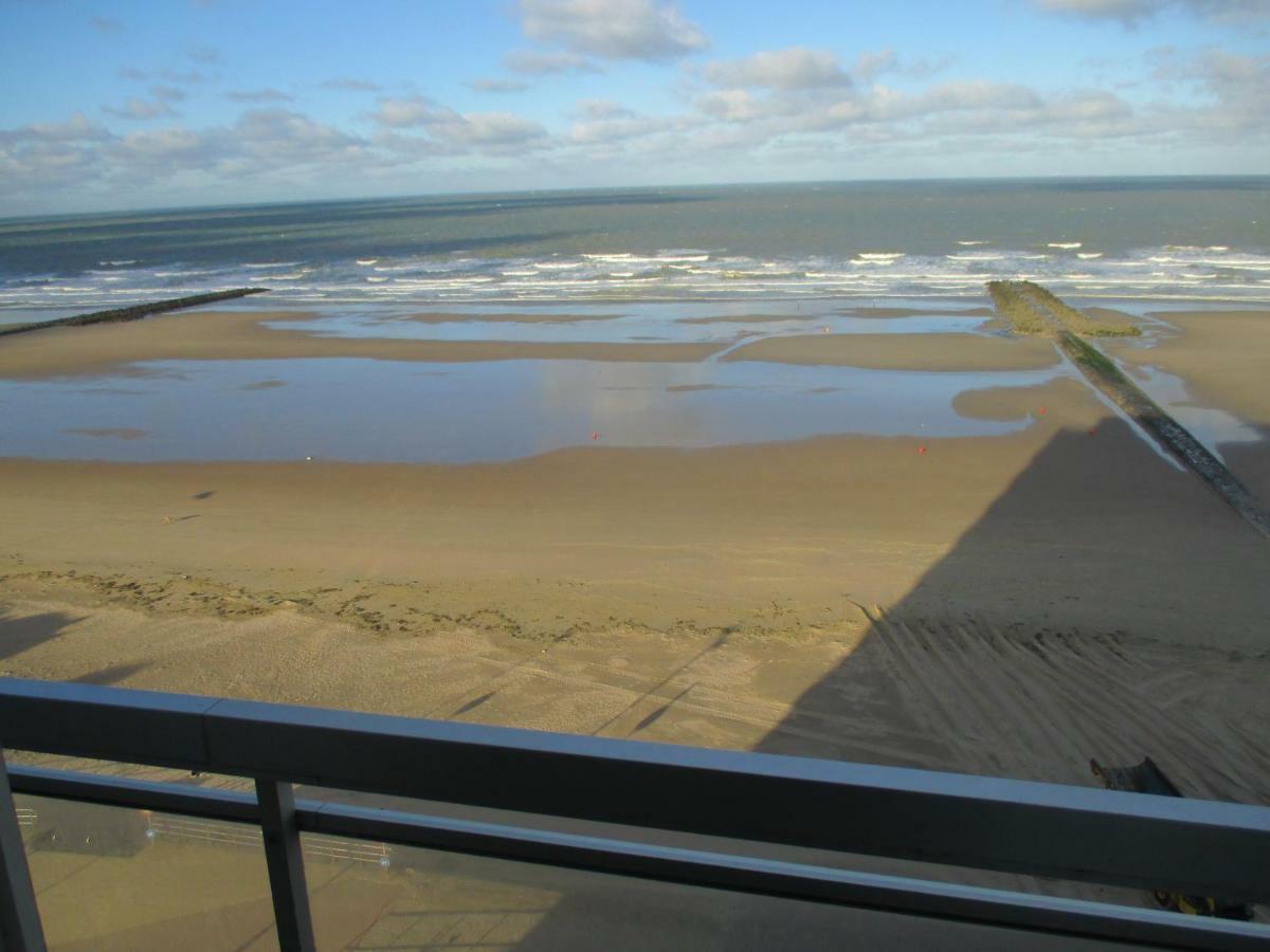 Studio On The Beach With Sea View Middelkerke Buitenkant foto