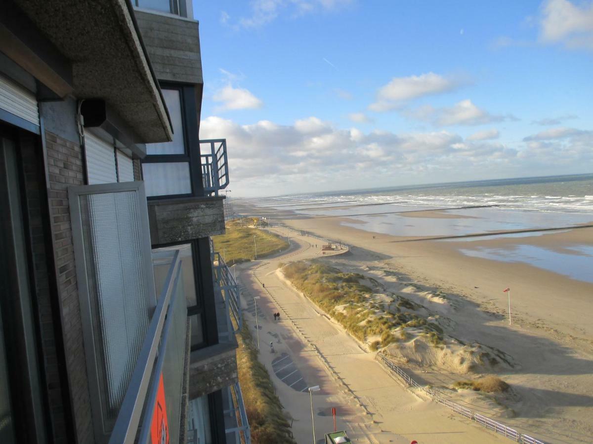 Studio On The Beach With Sea View Middelkerke Buitenkant foto