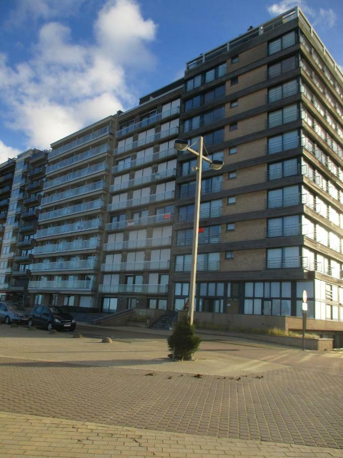 Studio On The Beach With Sea View Middelkerke Buitenkant foto