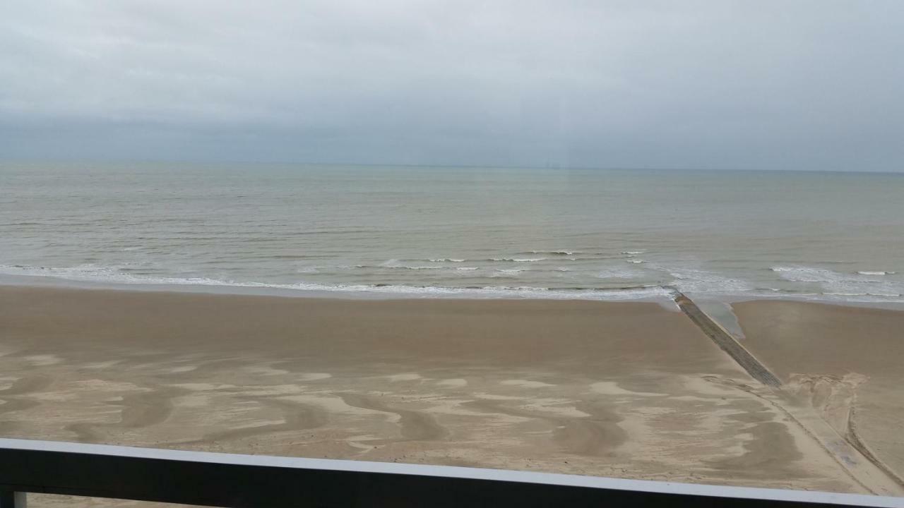 Studio On The Beach With Sea View Middelkerke Buitenkant foto